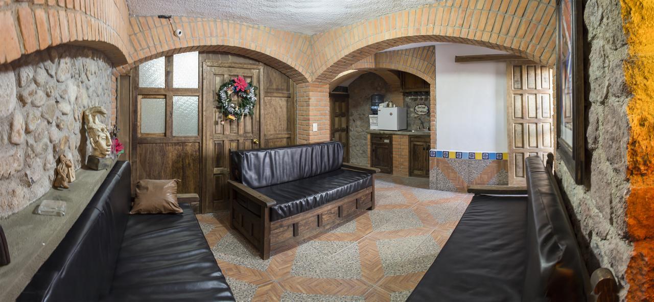Hostal Calaca กัวนาฮัวโต ภายนอก รูปภาพ